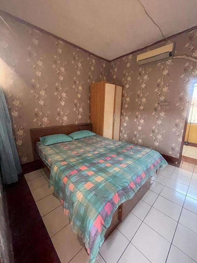 Wisma tamu Kost H Hartono Jakarta
